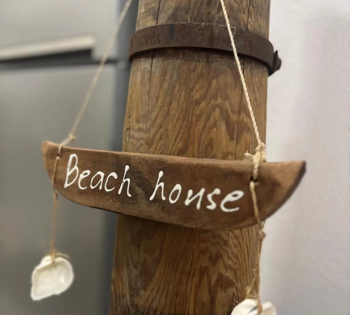 Kontakte von Qerret Sands Apartment