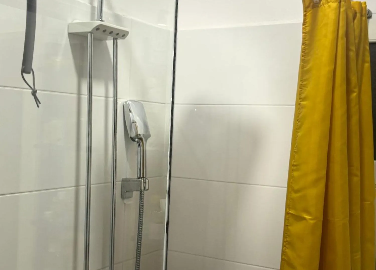 Qerret Sands Apartment Golem   Golem (Tirana)